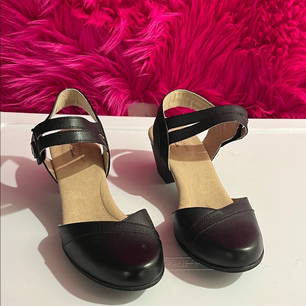 Elegant Black Clarks Women's Shoes